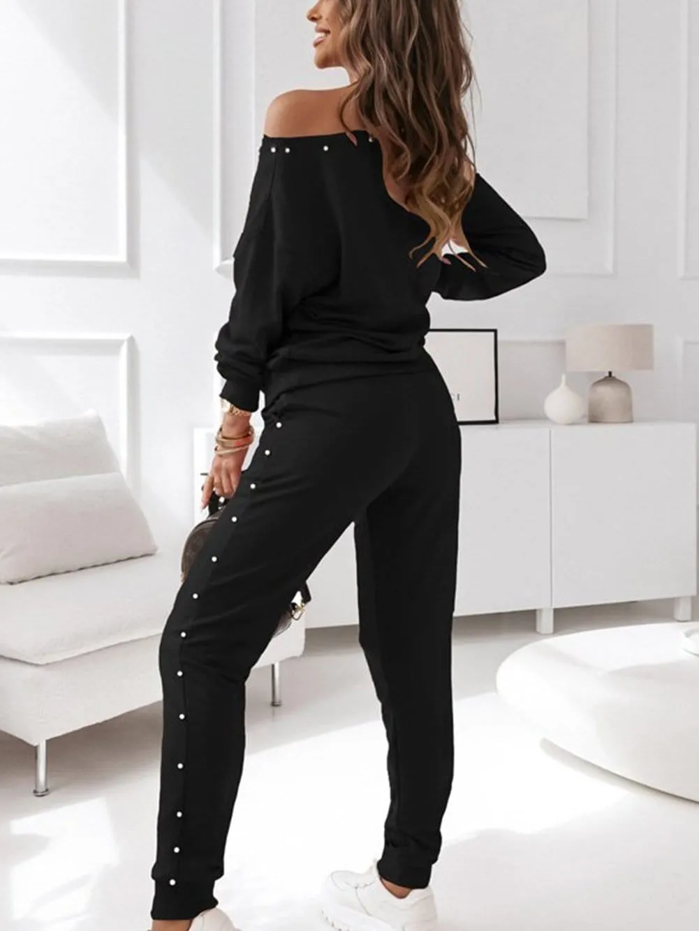 Black Sweatshirt and Jogger Set with Pearls