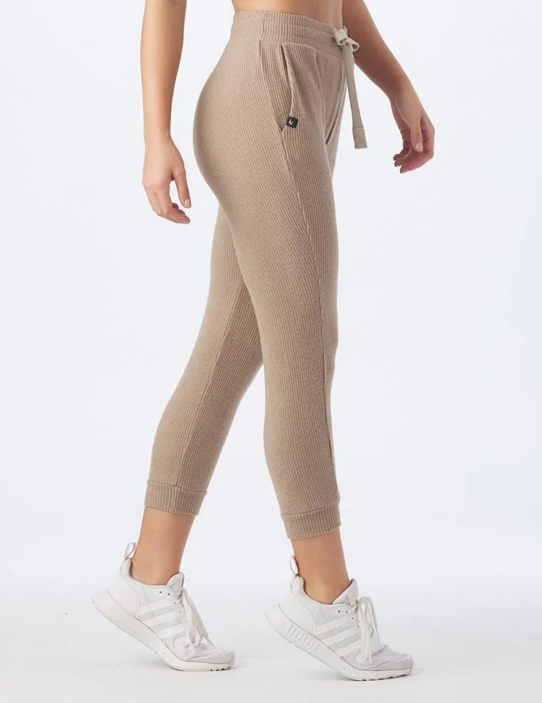 Comfort 7/8 Jogger: Mocha