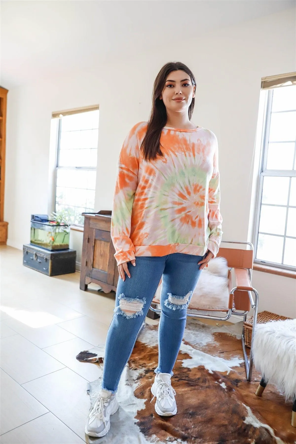 Junior Plus Orange Spin Tie-Dye Long Sleeve Sweatshirt /2-2-2