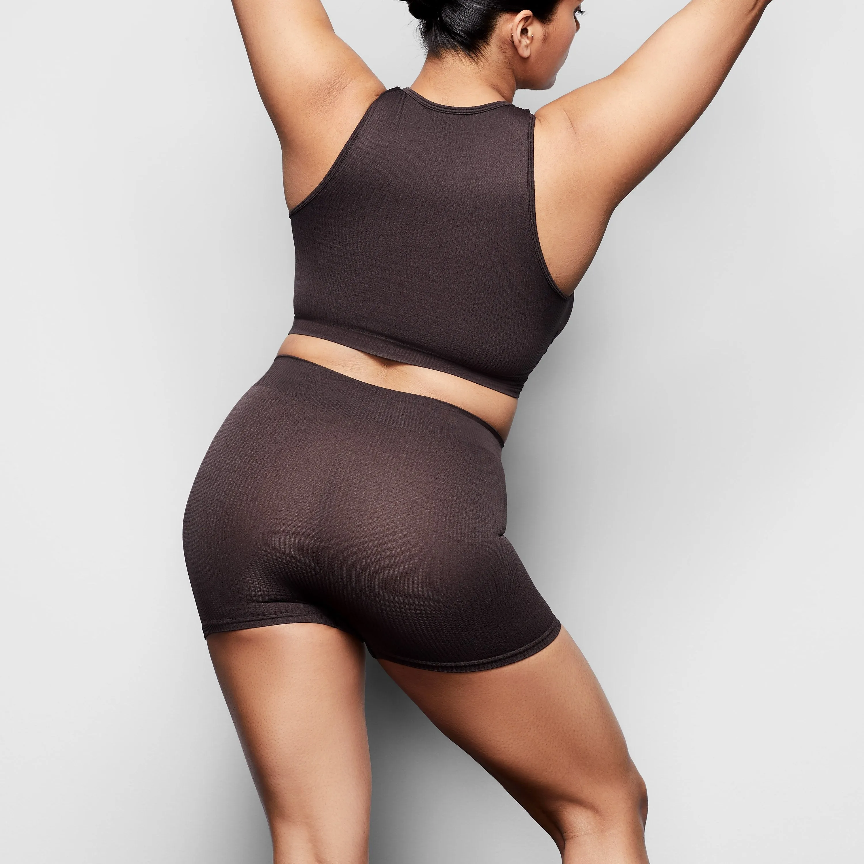 STRETCH RIB SHORT | SOOT