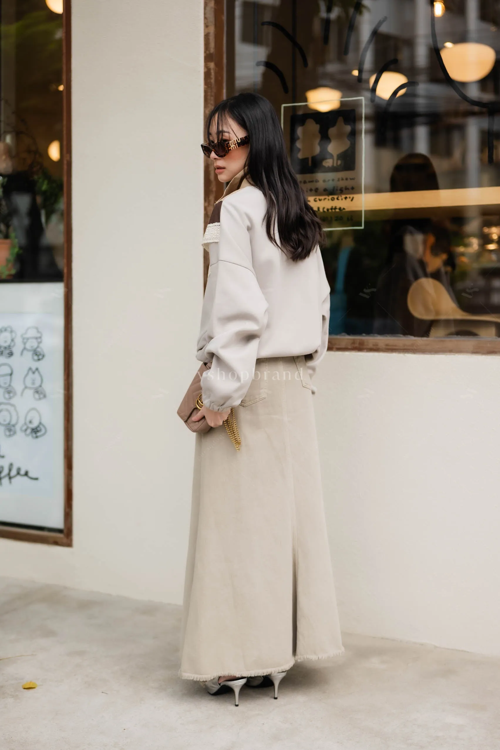 The Trianna sweatshirt beige