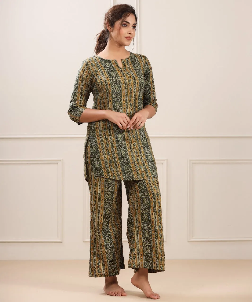 Traditional parallels on Green Cotton Palazzo Loungewear Set