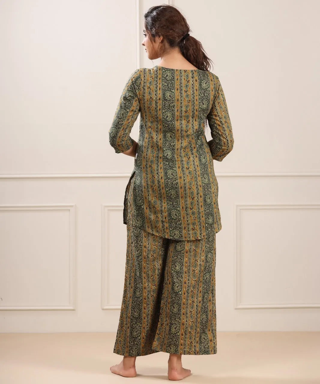 Traditional parallels on Green Cotton Palazzo Loungewear Set