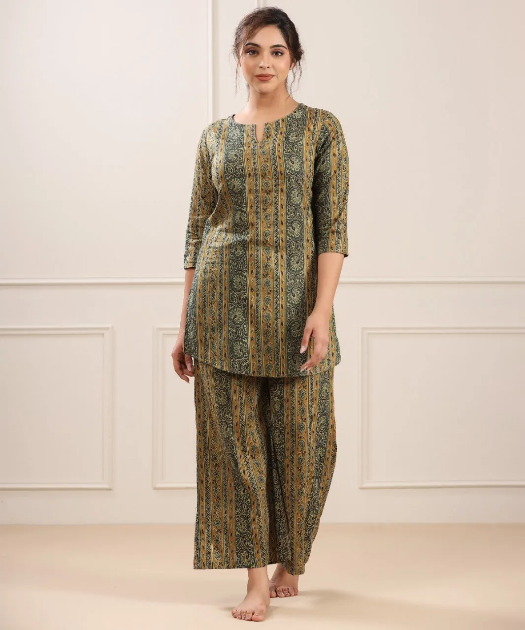 Traditional parallels on Green Cotton Palazzo Loungewear Set