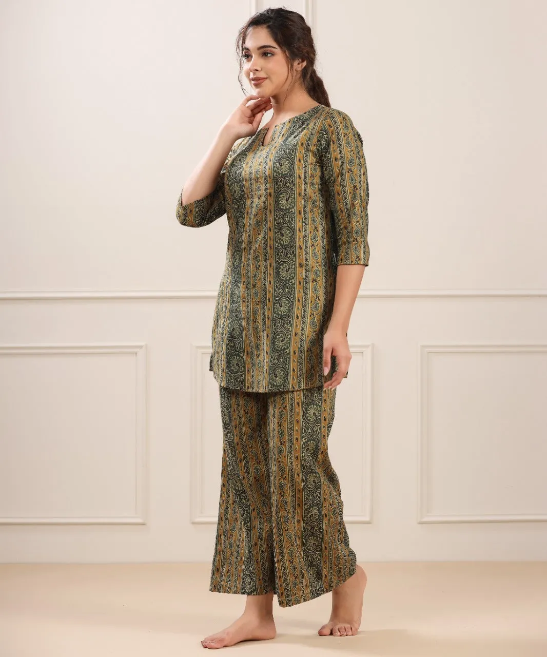 Traditional parallels on Green Cotton Palazzo Loungewear Set