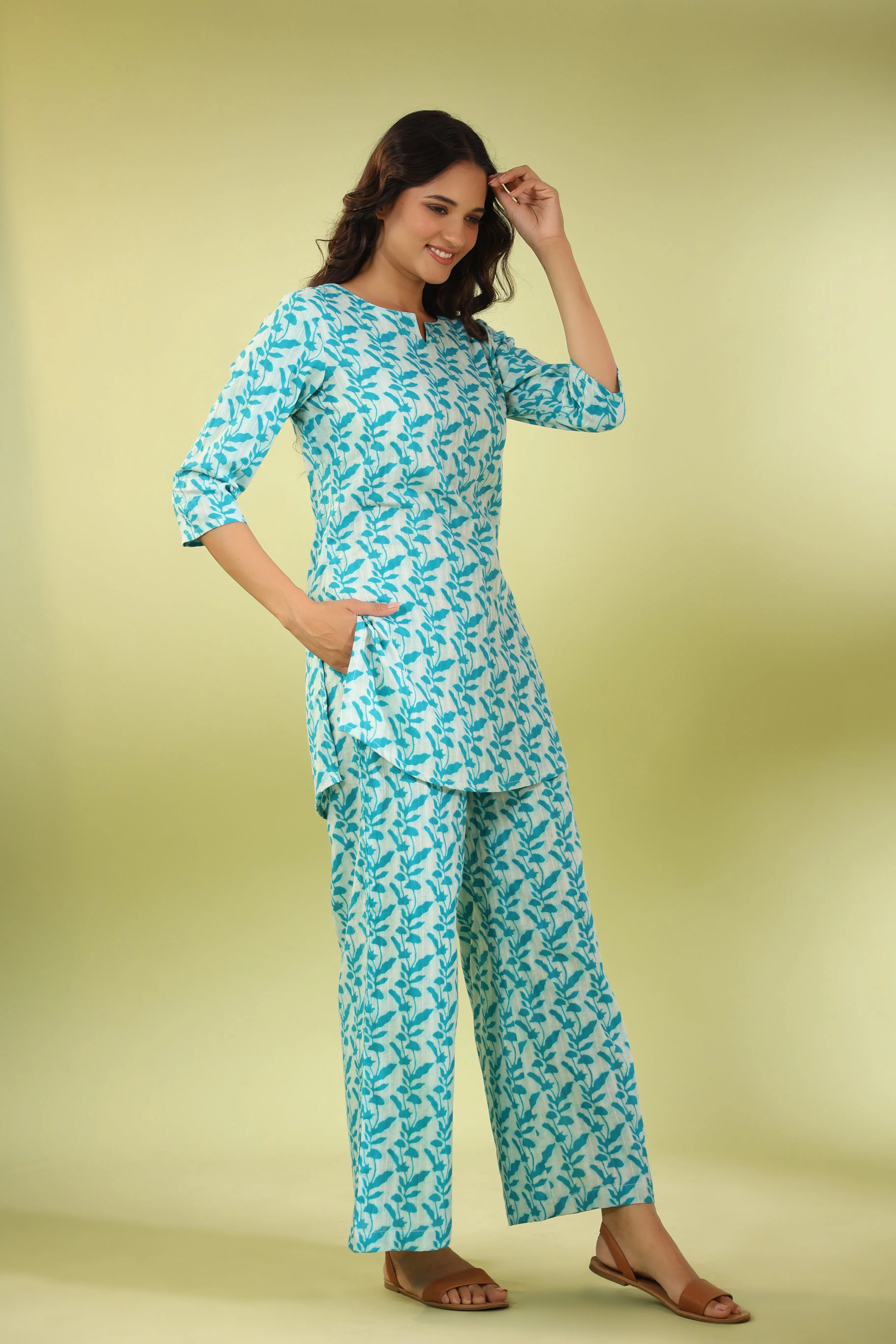 Turquoise  Vine on White Cotton Loungewear Set